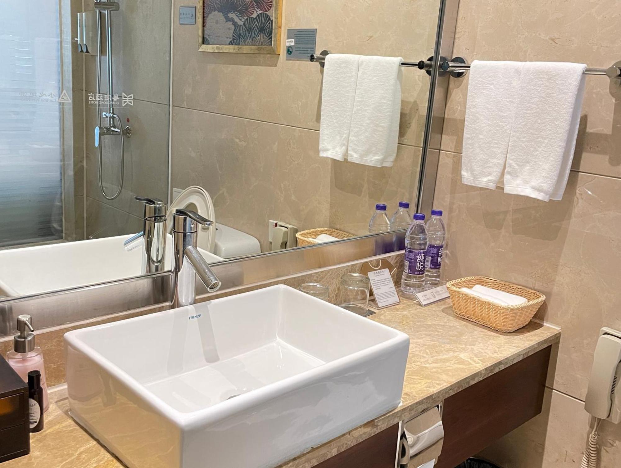 Zhengzhou Yuehai Hotel Екстер'єр фото