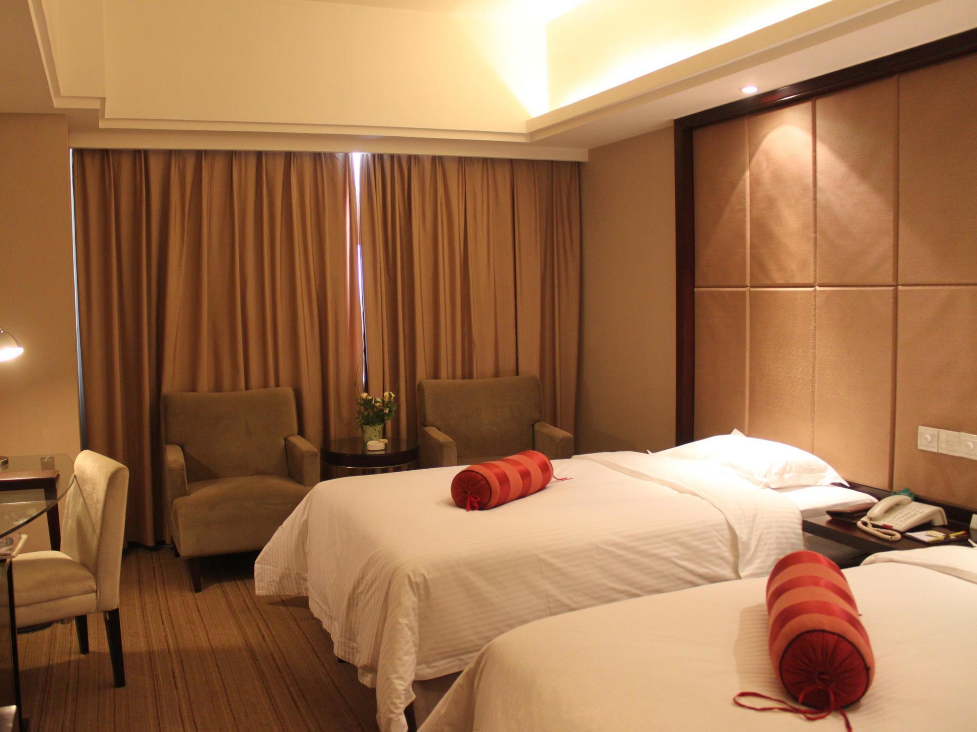 Zhengzhou Yuehai Hotel Екстер'єр фото